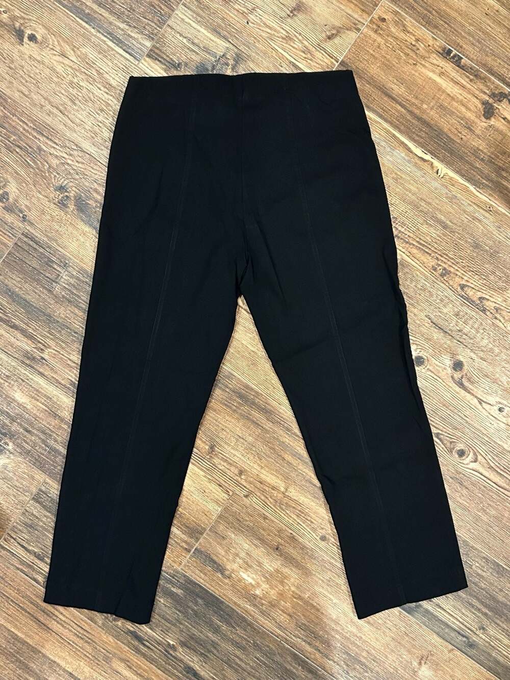 Elliott Lauren Angled Crop Cargo Pants in Black - Picture 8 of 9